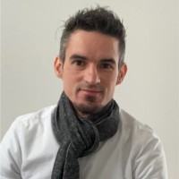 Raphael Barcelos Email