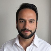 Néstor Torres Email