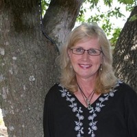 Doris Perez Email & Phone Number