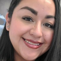 The Shutter Store Employee Laura Ramos's profile photo