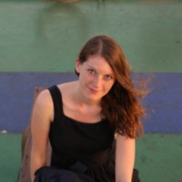 Lucie Benquet Email
