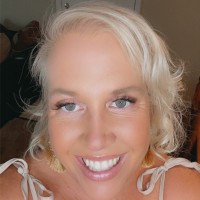 Snodgrass-King Pediatric Dental Employee Julie Smith's profile photo