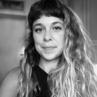 Camilla Comis Email & Phone Number
