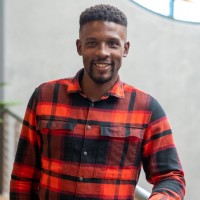 De-Wayne Dennis Email