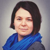 Adrienn Kiss Email
