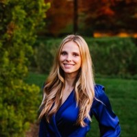 Abigail Ross Email & Phone Number