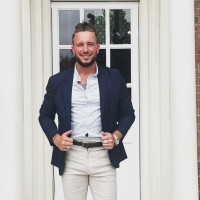 Trading System Support Employee Oliver Roberts's profile photo