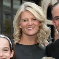 Stay at Home Employee Julia Costello's profile photo