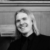 Andrew Wilson's profile photo