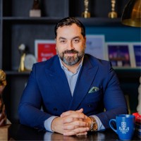 EDGE HOTELS Employee Roger Nader's profile photo