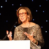 Ellen Barry Email & Phone Number