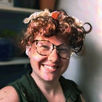 Laura Elliott Email & Phone Number