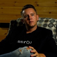 Visitor Queue Employee Nick Hollinger's profile photo