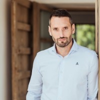 GoHub — Let's grow your company together Employee Victor Vercher's profile photo