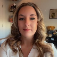 Arianna Sommers Email & Phone Number