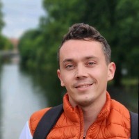 Oleg Kolonsky Email