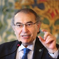 Üsküdar Üniversitesi Employee Nevzat Tarhan's profile photo