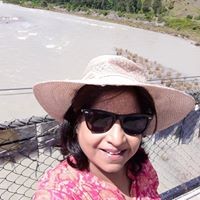 Aarti Mathur Email