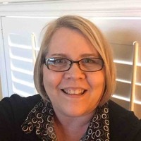 Lisa Deslaurier Email & Phone Number