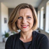 Anna Marcol Email & Phone Number