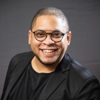 Startadora Employee Vinny Machado's profile photo