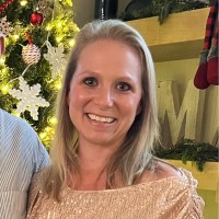 Kristen Hoskinson Email & Phone Number