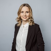 Nina Stikuts Email