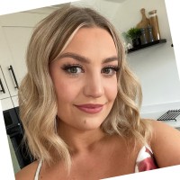Chloe Deadman Email