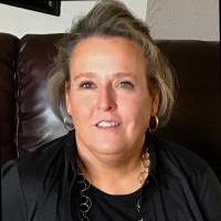 Robin Renner Email & Phone Number