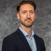 Giles Johnson Email