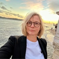 Bettina Gumpenberger Email