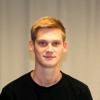Alexander Hellström Email