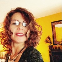 Daniela Smith Email & Phone Number