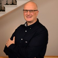 Robin Thumpston Email