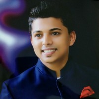 E-mail e número de telefone de Fahman Latheef