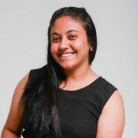 Camilla Farias Email