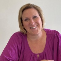 Maggie Arave Email & Phone Number