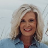 Courtney Reeves Email