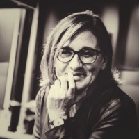 Emmanuelle Derossi Email
