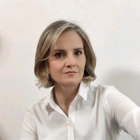 Anna Mihálová Email