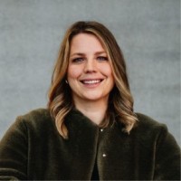 Catharina Riedl Email