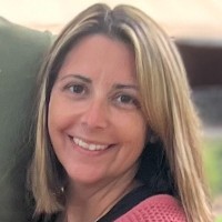 Window Modes Employee Renee Perry's profile photo