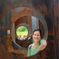 Mirella Strubbe Email