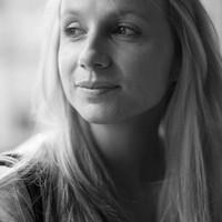 Emma Hunter Email