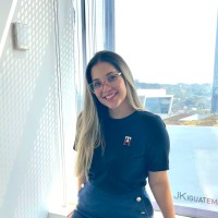 EY Employee Hellen Gonçalves's profile photo