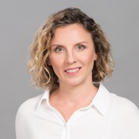 Marta Szeszko Email