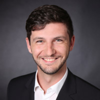 Philipp Gundert Email