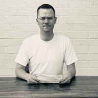 E-mail e número de telefone de Clint Betts