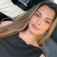 Redeploy Employee Sara Vahedi's profile photo
