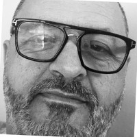 Louie Alexakis